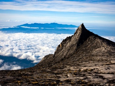 Kinabalu Mountain Climbing via Timpohon Gate ~ 3 Days 2 Nights